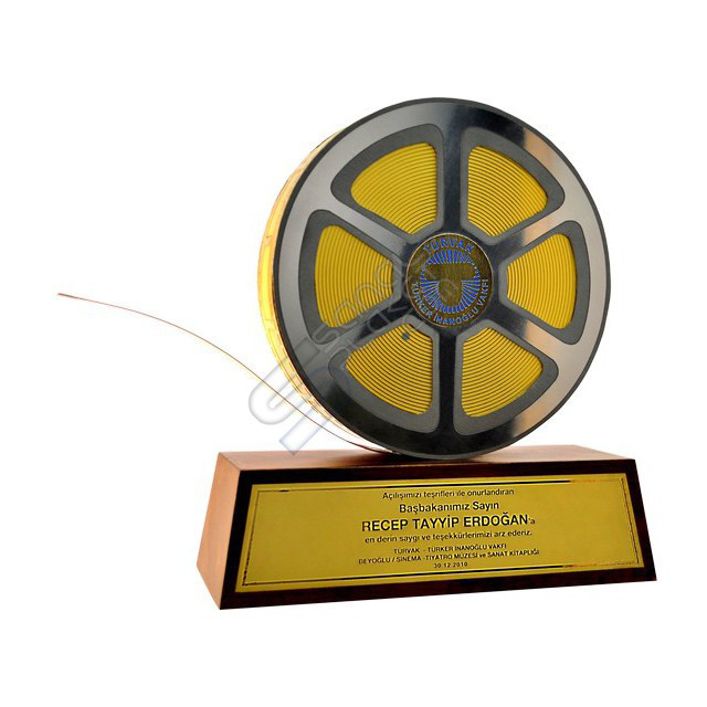Film Rulosu Altın Metal İşleme Kumlama Özel Plaket