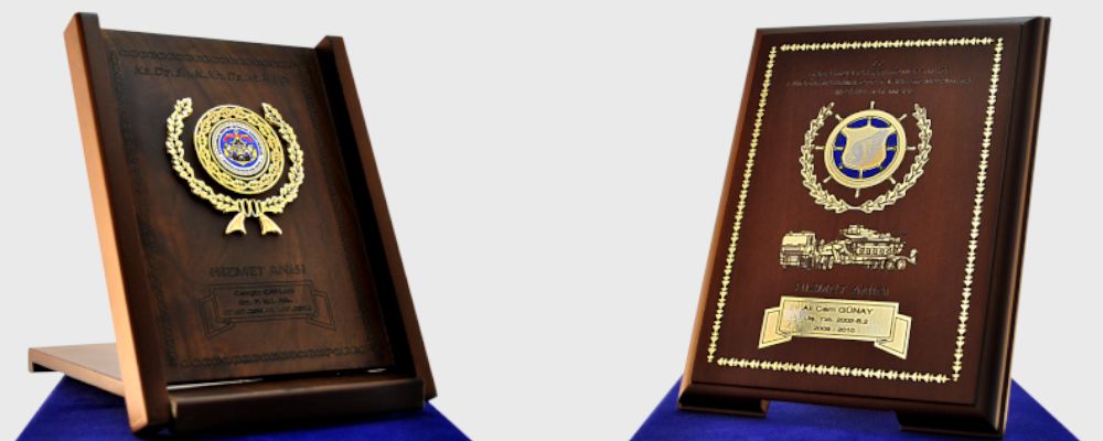 Hizmet Anısı Plaket